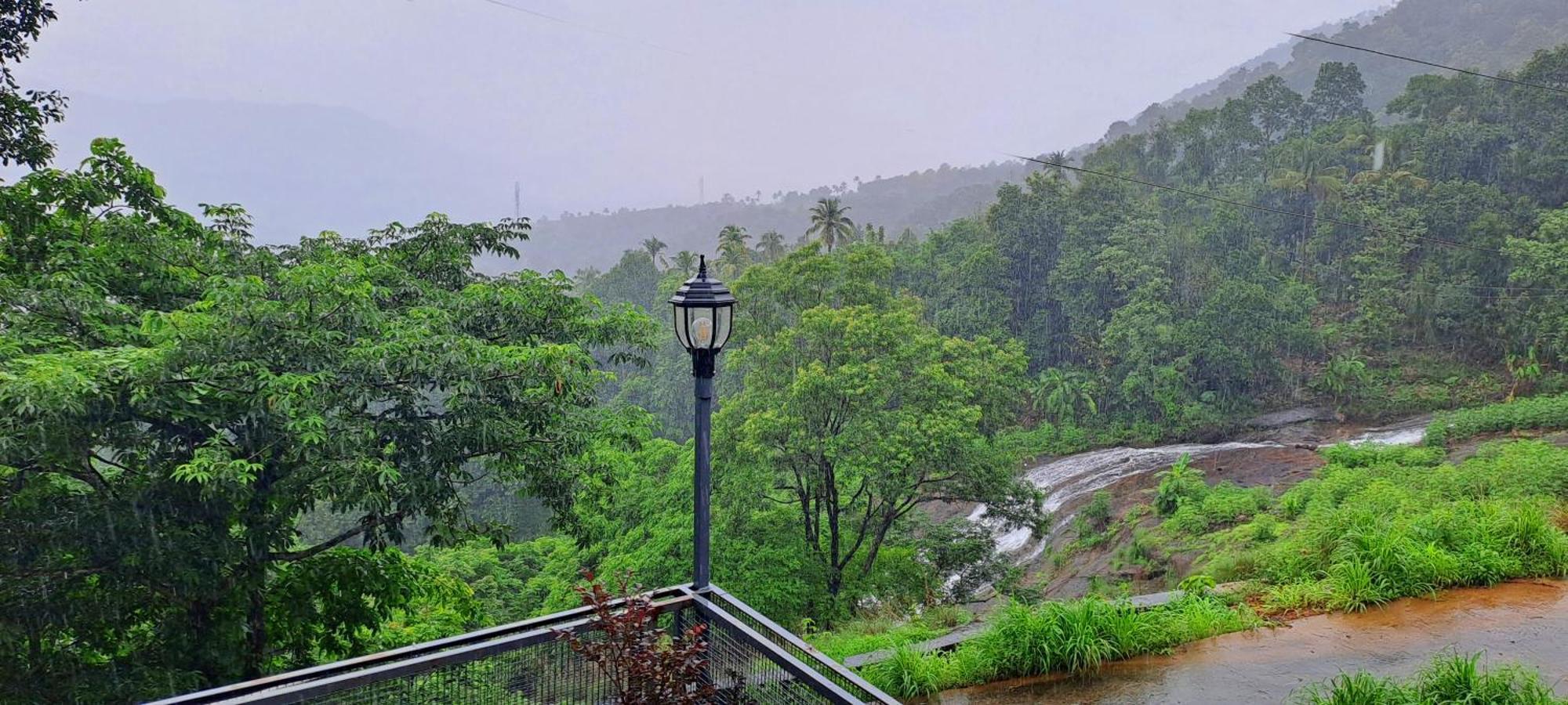 Kudayattur Mist Farm House מראה חיצוני תמונה